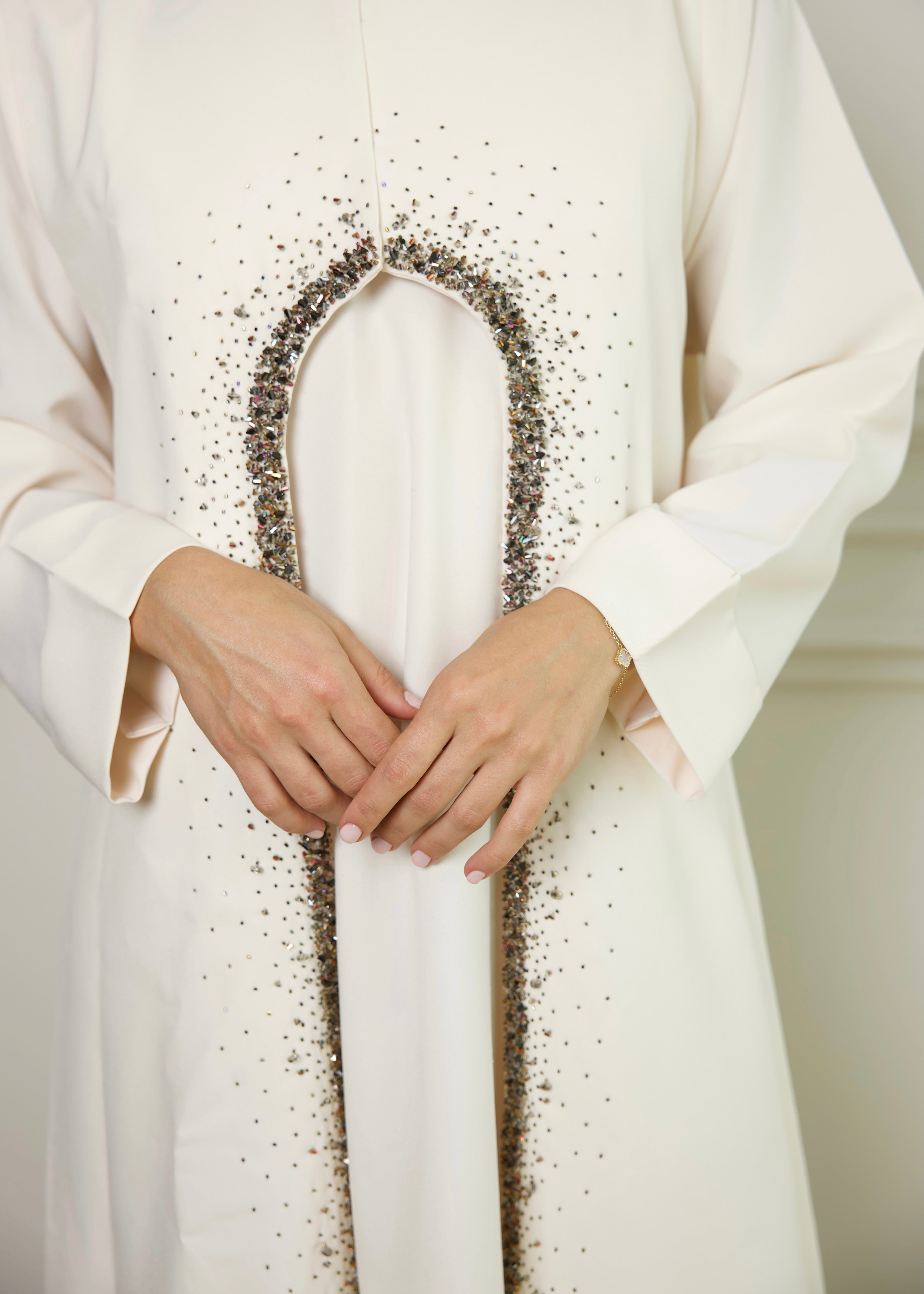 Beaded Arch – Cream